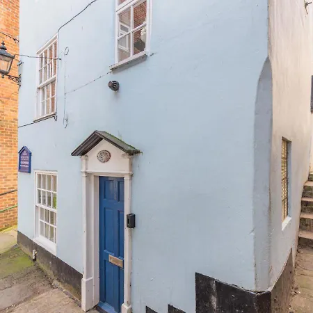 No 1 Pier Lane Дом отдыха *