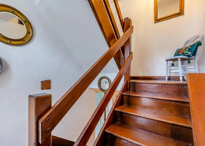 No 1 Pier Lane Whitby