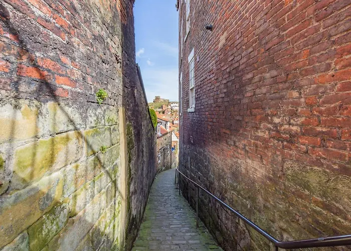 No 1 Pier Lane Whitby